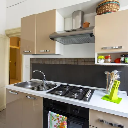 Sofias House At Politeama Apartament